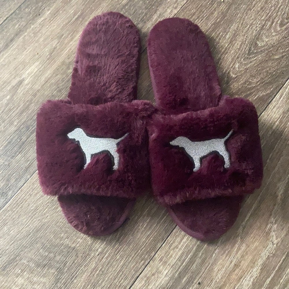 Victoria Secret PINK maroon fuzzy slippers